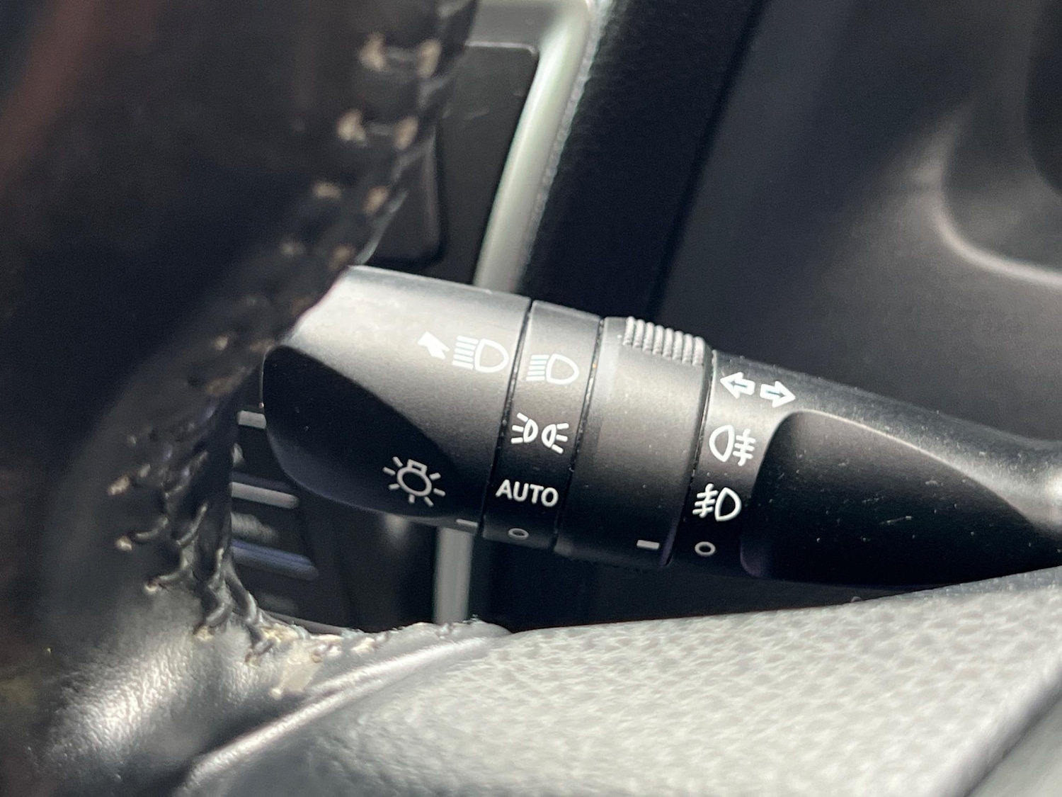 Used Toyota Auris 2013 for sale - 76952855: Photo 33