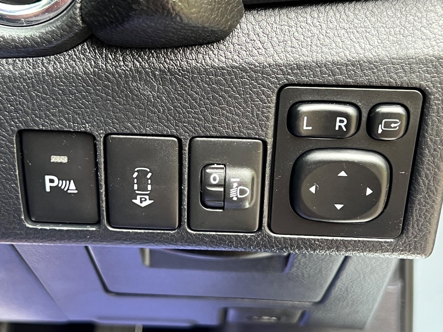 Used Toyota Auris 2013 for sale - 76952855: Photo 37