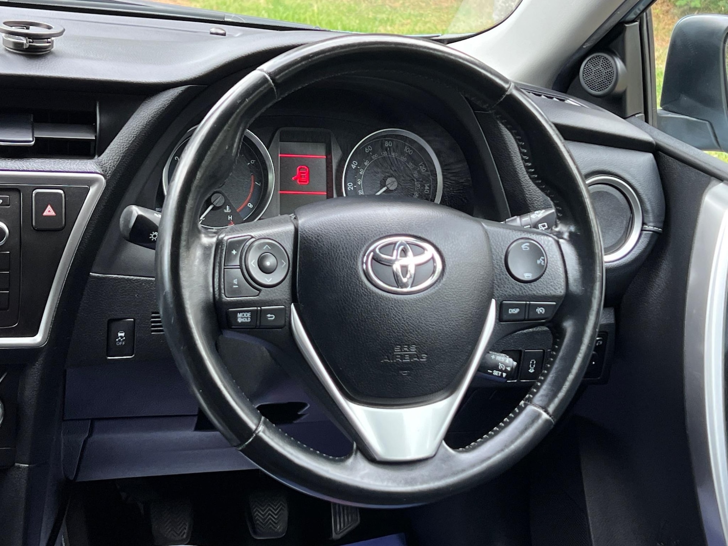 Used Toyota Auris 2013 for sale - 76952855: Photo 42