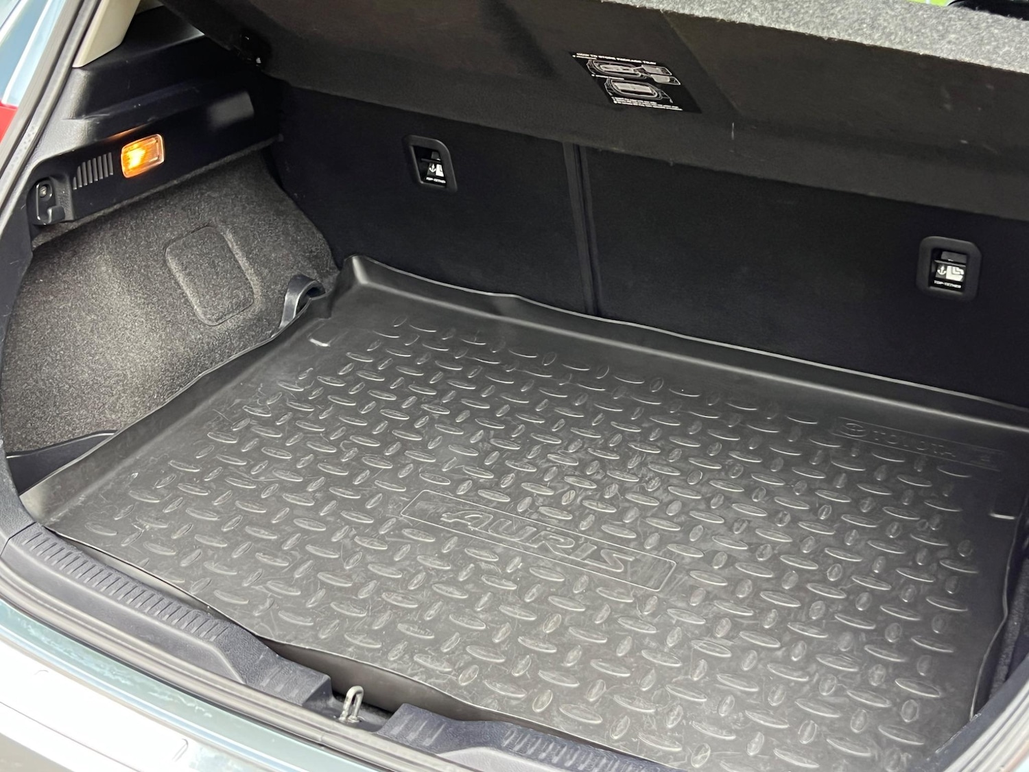 Used Toyota Auris 2013 for sale - 76952855: Photo 58