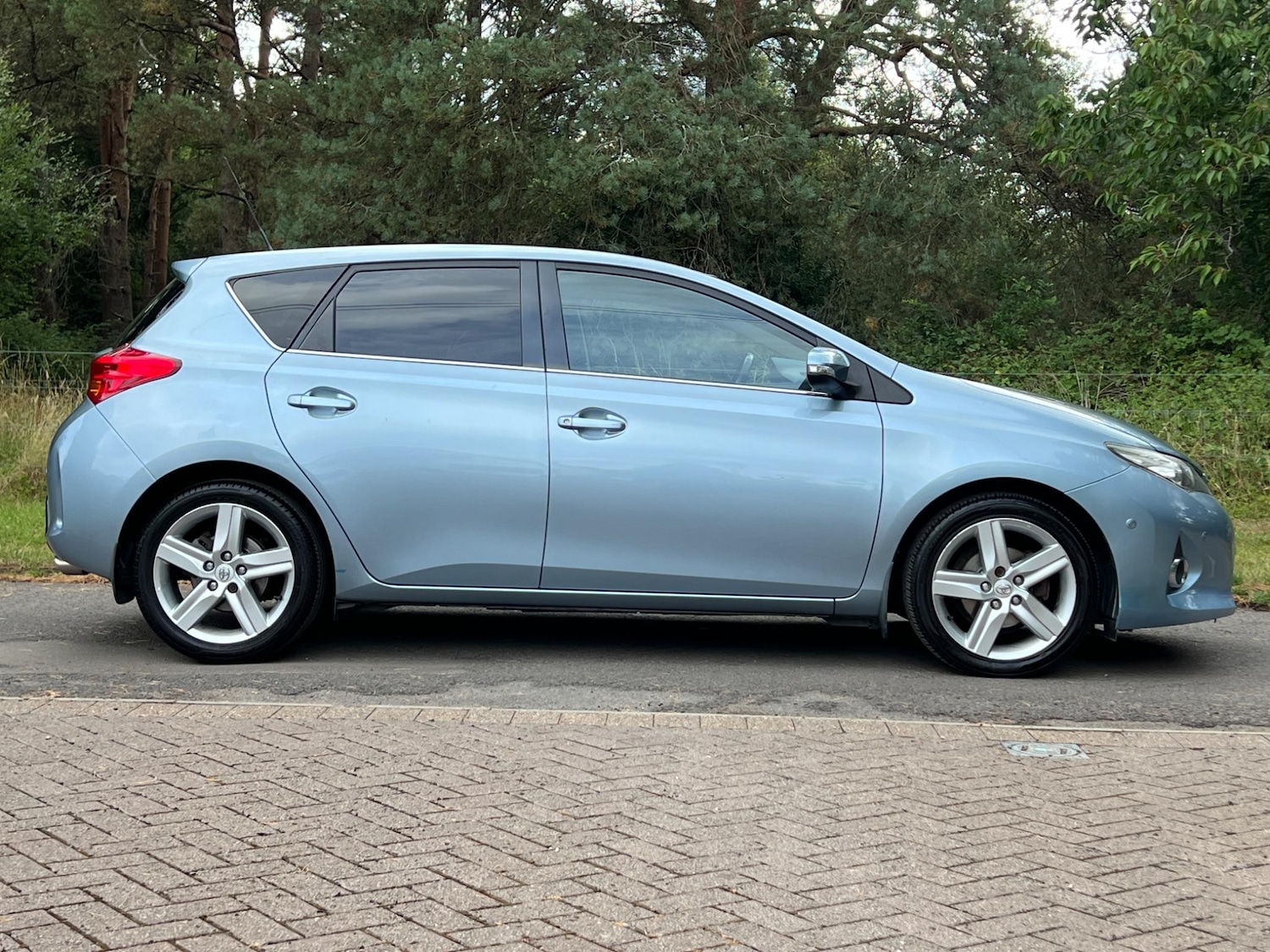 Used Toyota Auris 2013 for sale - 76952855: Photo 6
