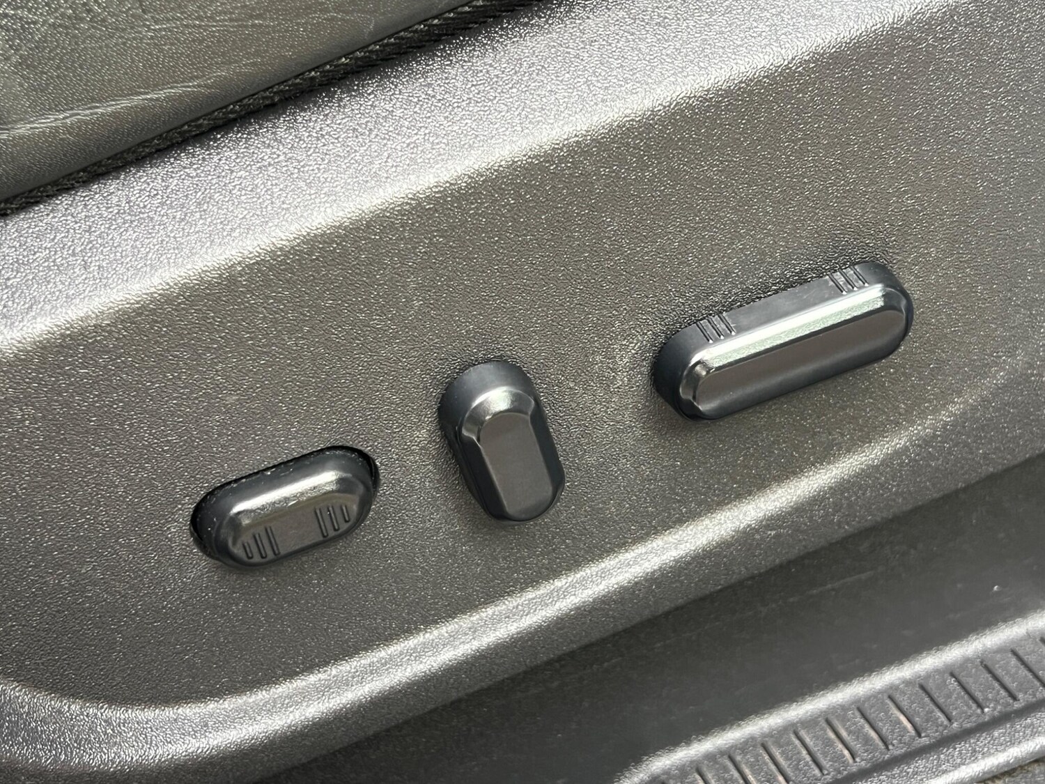 Used Ford Kuga 2014 for sale - 77427658: Photo 34