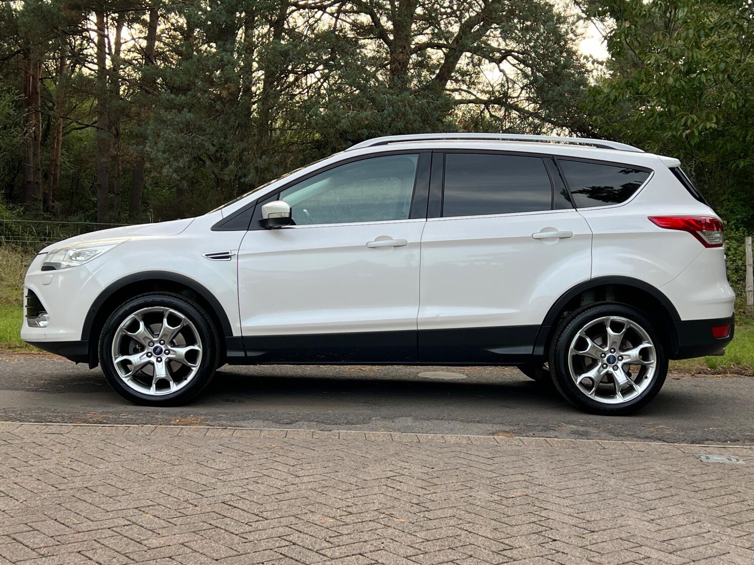 Used Ford Kuga 2014 for sale - 77427658: Photo 53