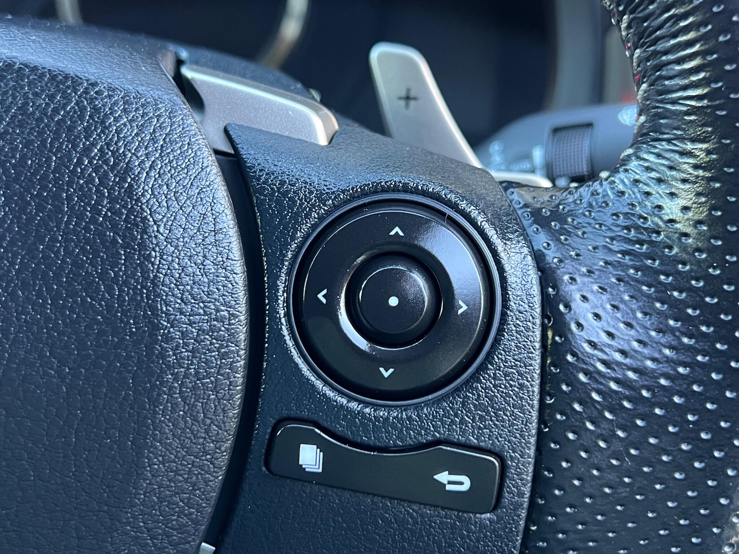 Used Lexus IS 2016 for sale - 78019248: Photo 39