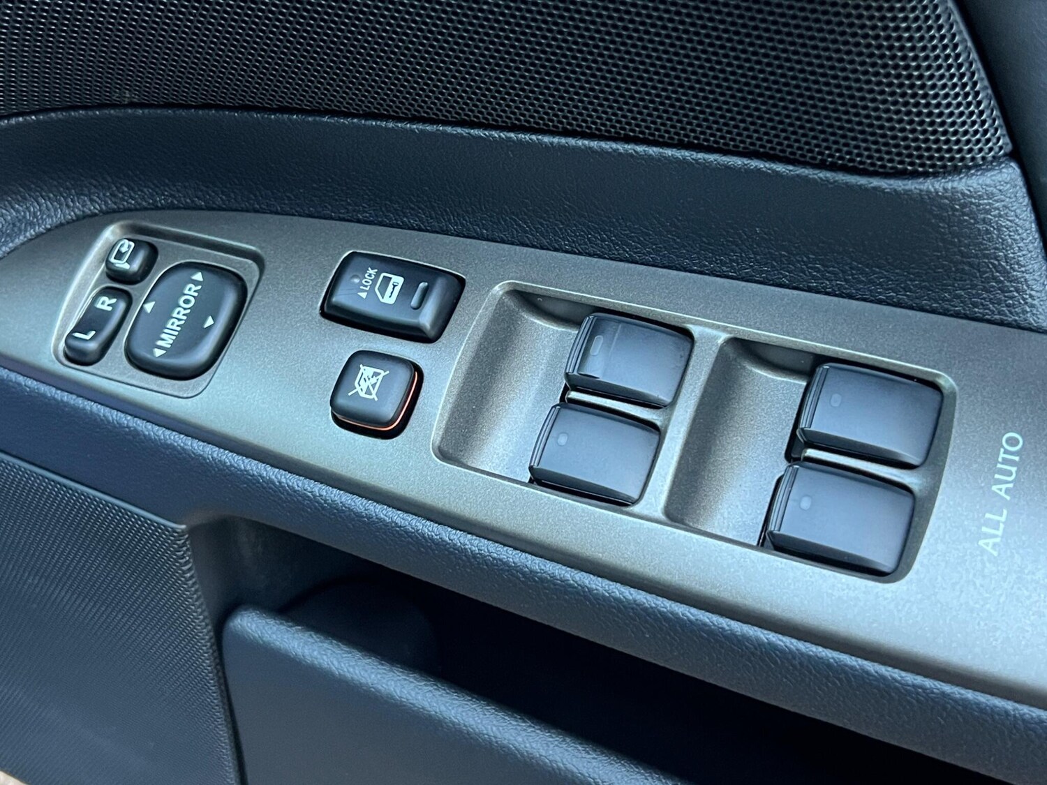 Used Lexus IS 2008 for sale - 77427687: Photo 34