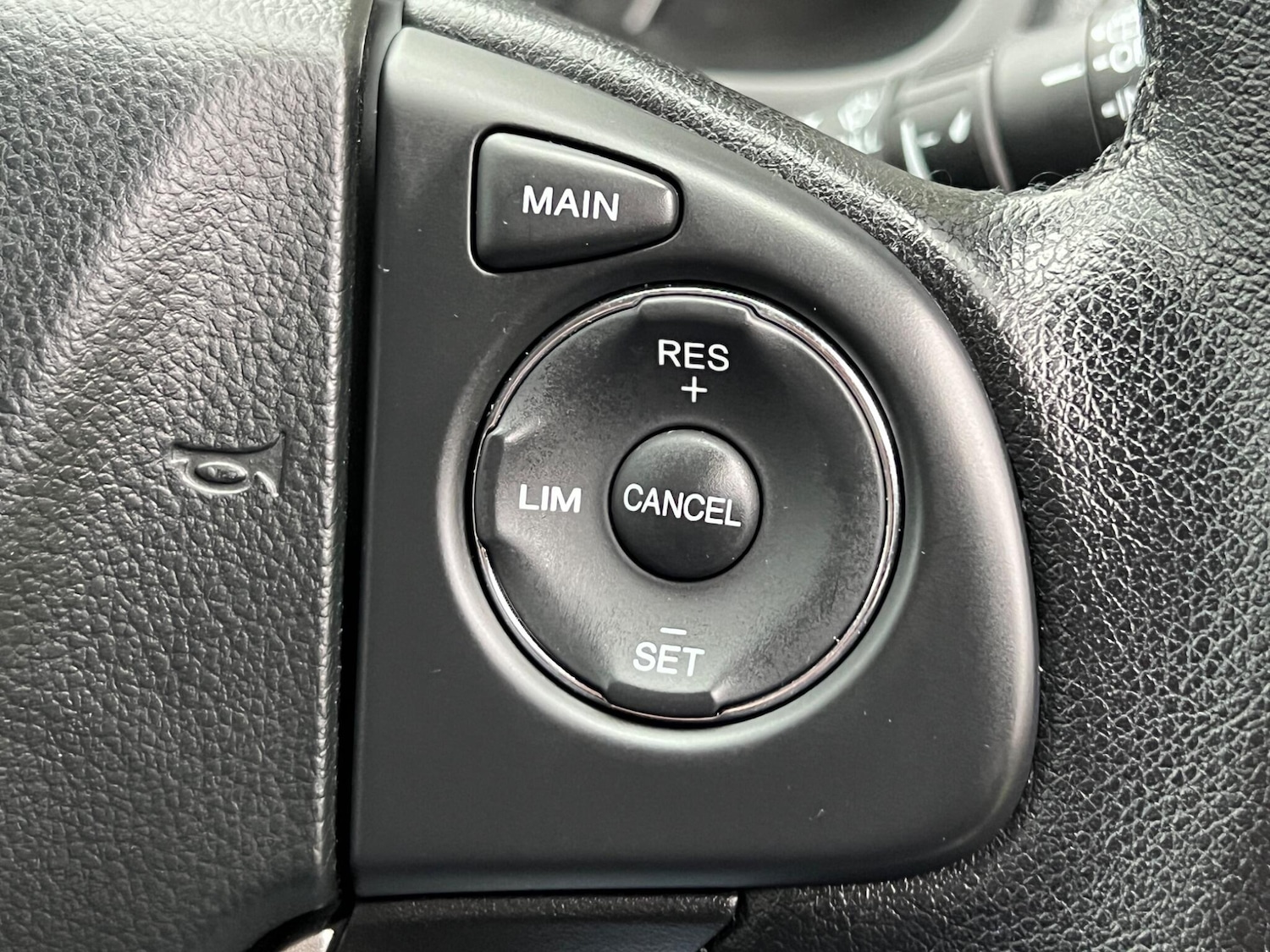 Used Honda CR-V 2018 for sale - 77798933: Photo 34