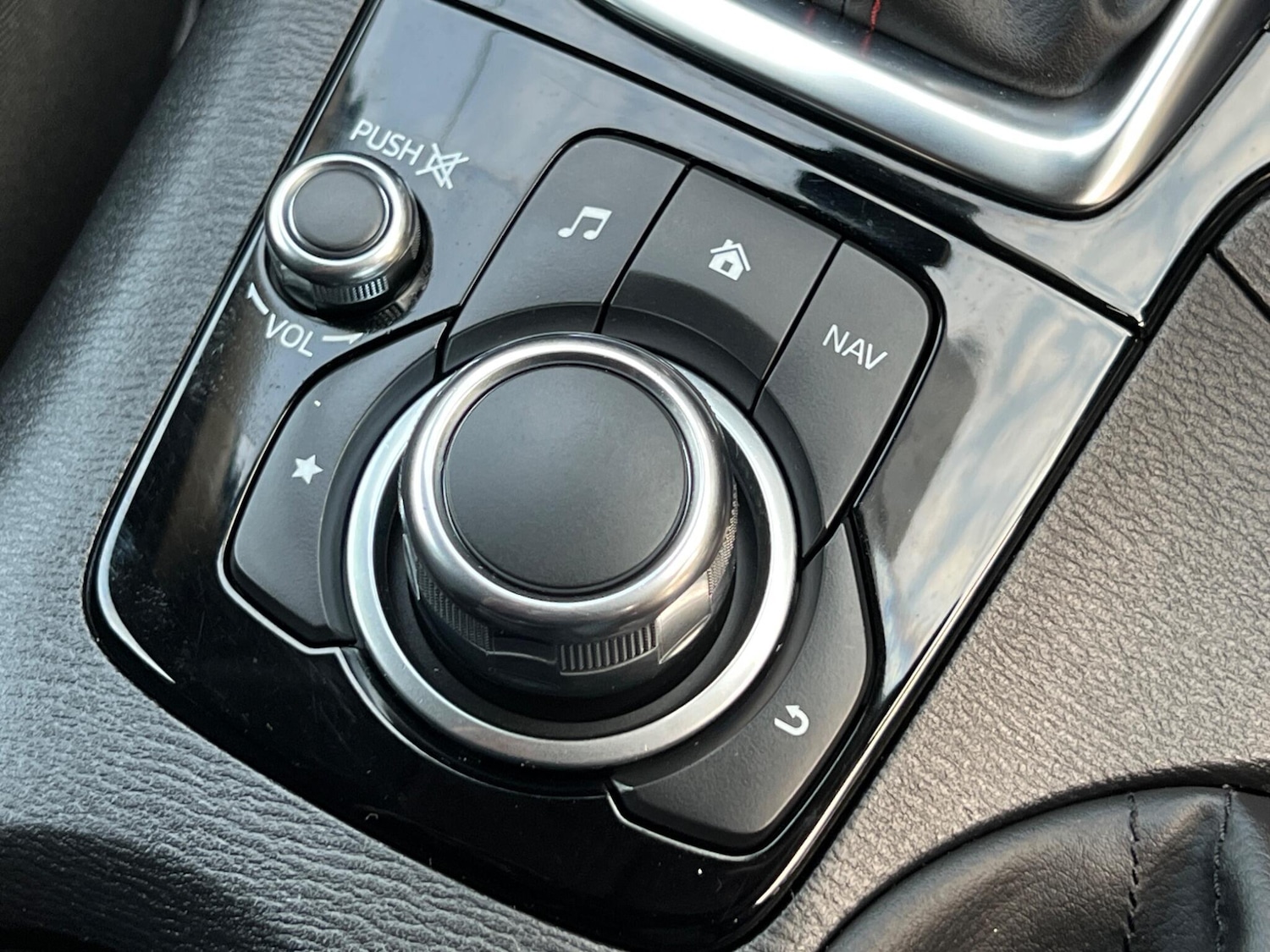 Used Mazda Mazda3 2015 for sale - 77982476: Photo 31