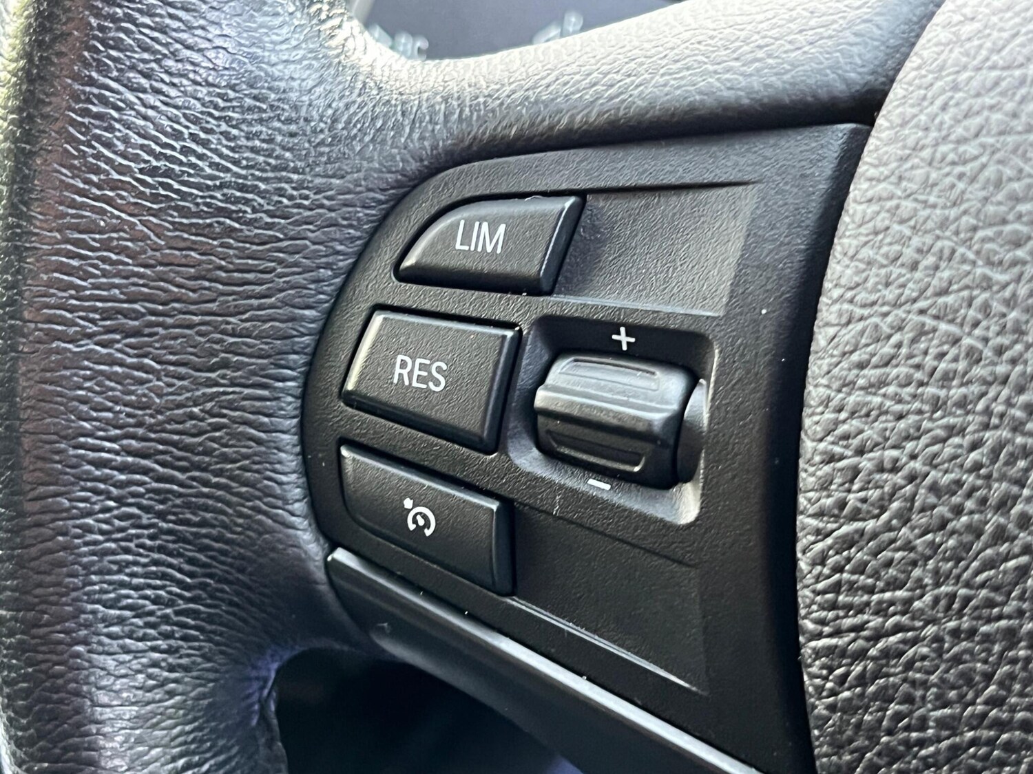 Used BMW 3 Series 2018 for sale - 77427697: Photo 32