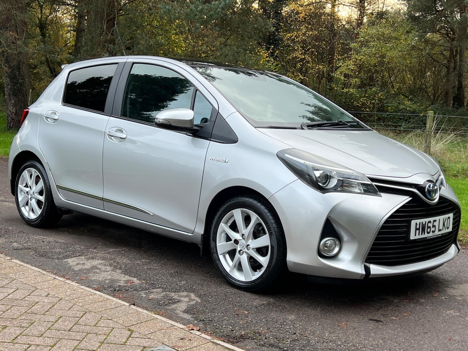 Used Toyota Yaris 2015 for sale - 76953923: Photo 18