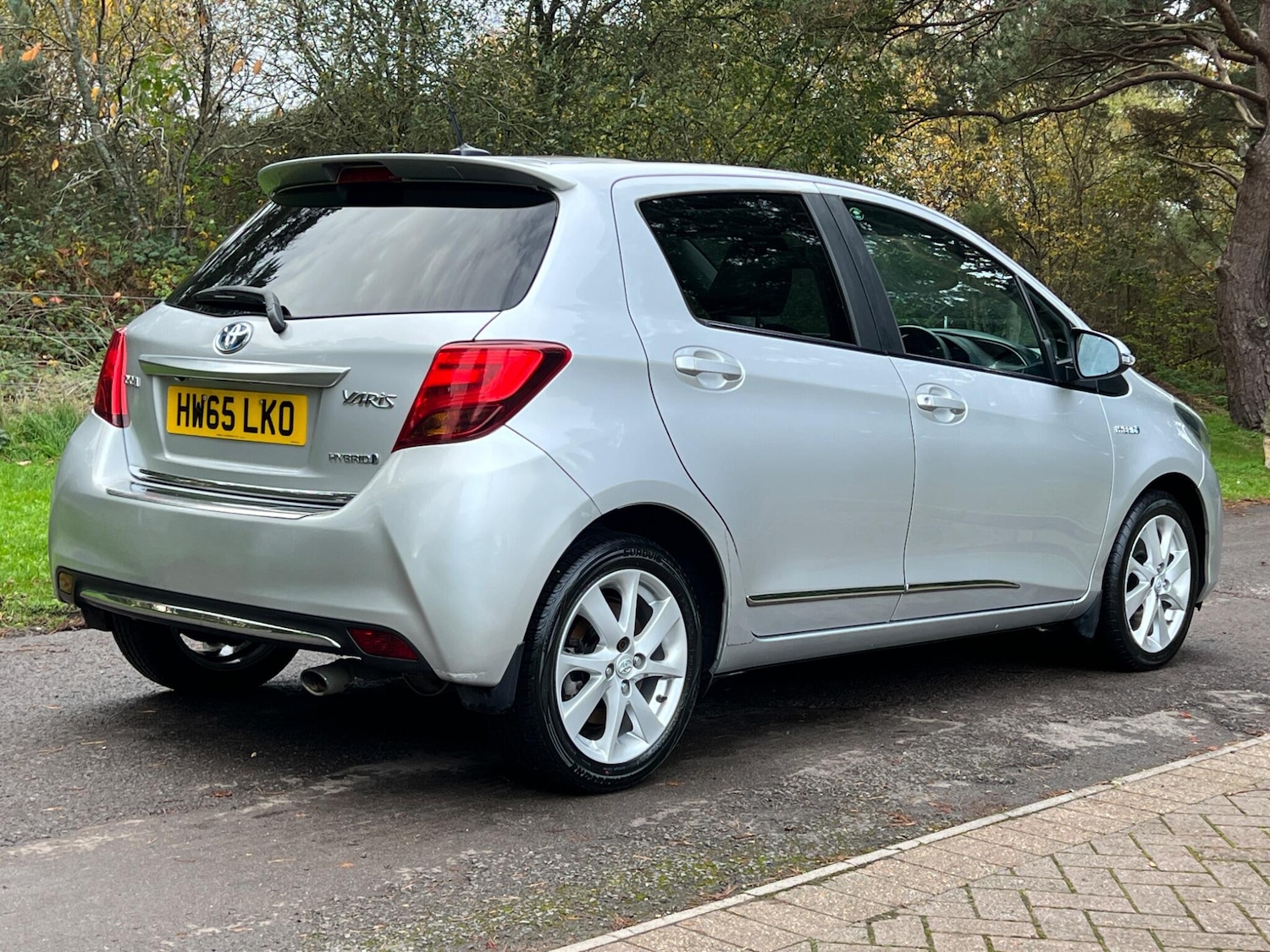 Used Toyota Yaris 2015 for sale - 76953923: Photo 21