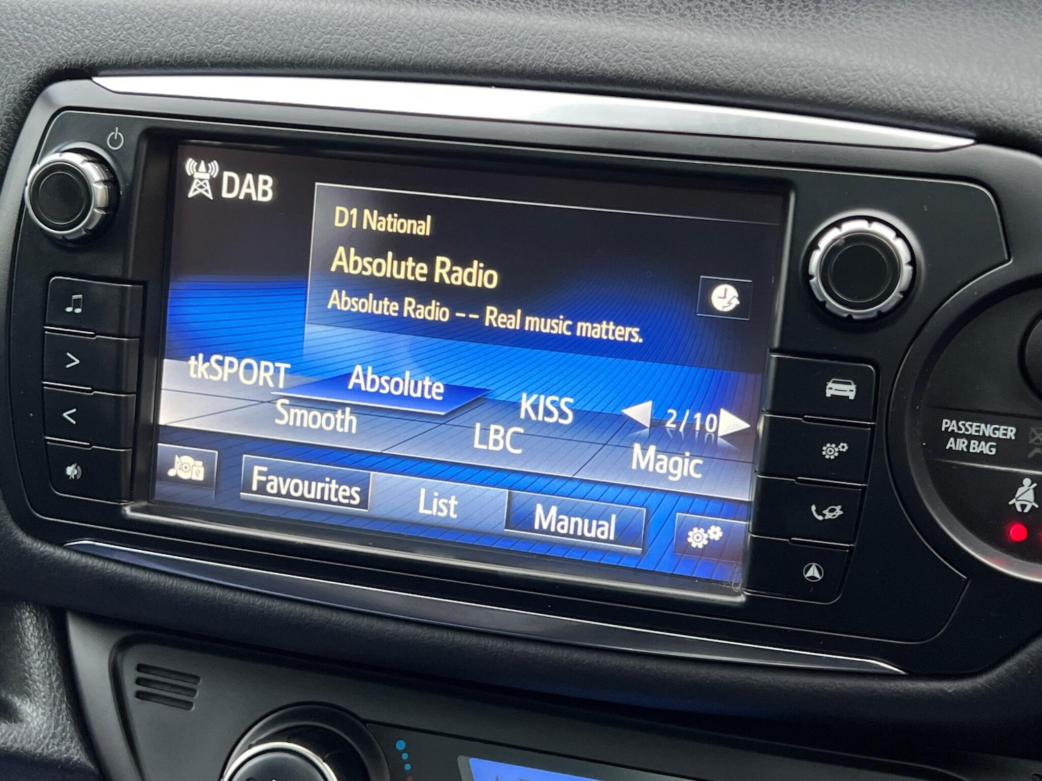 Used Toyota Yaris 2015 for sale - 76953923: Photo 26