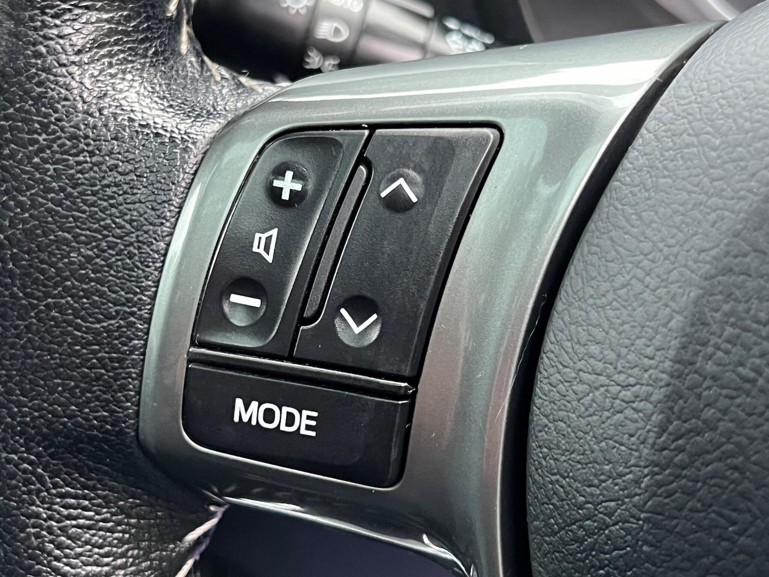 Used Toyota Yaris 2015 for sale - 76953923: Photo 33