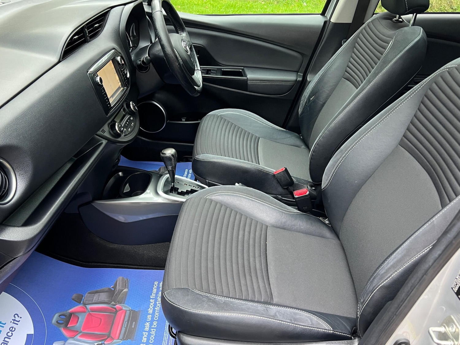 Used Toyota Yaris 2015 for sale - 76953923: Photo 52