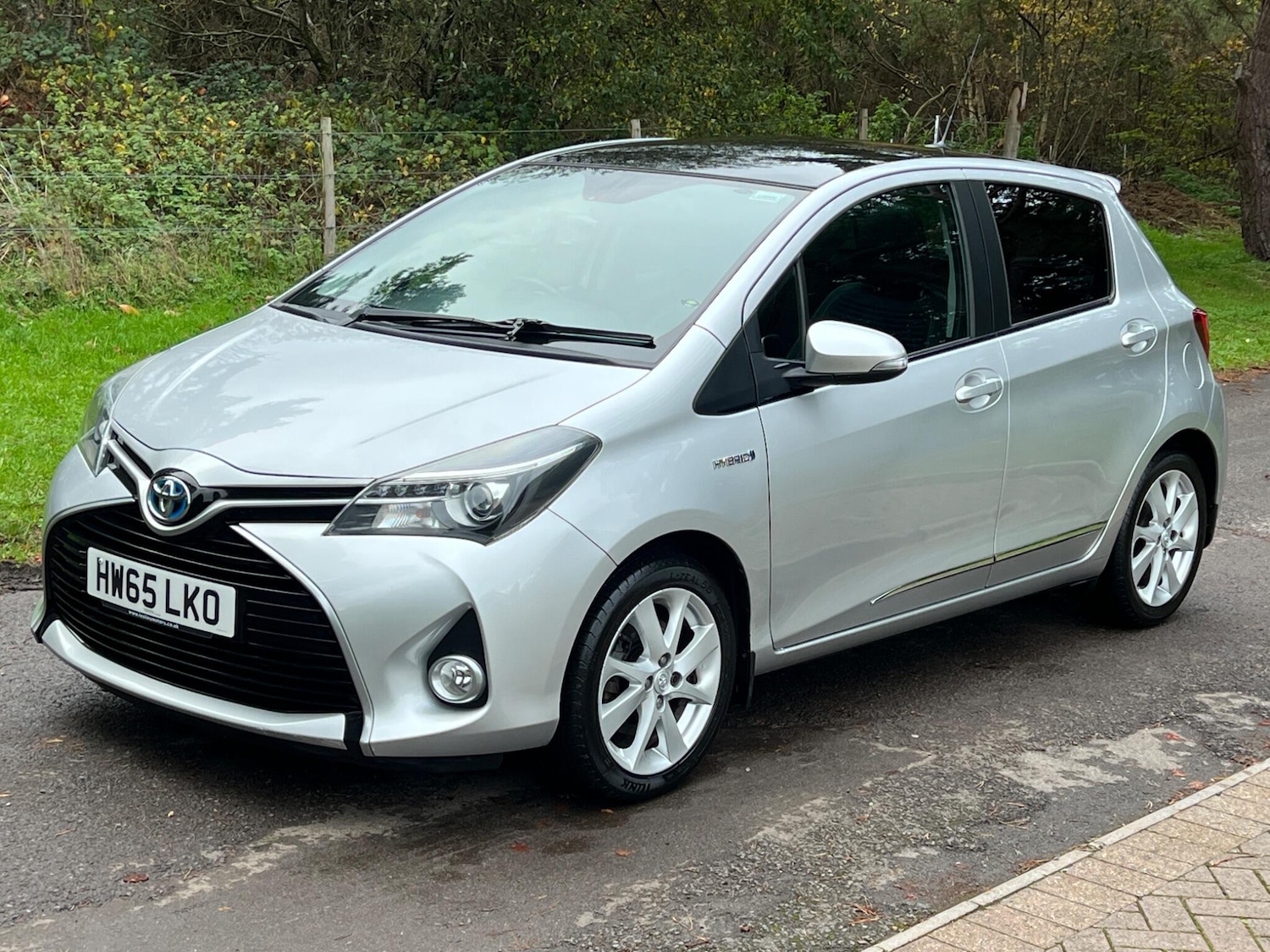 Used Toyota Yaris 2015 for sale - 76953923: Photo 55