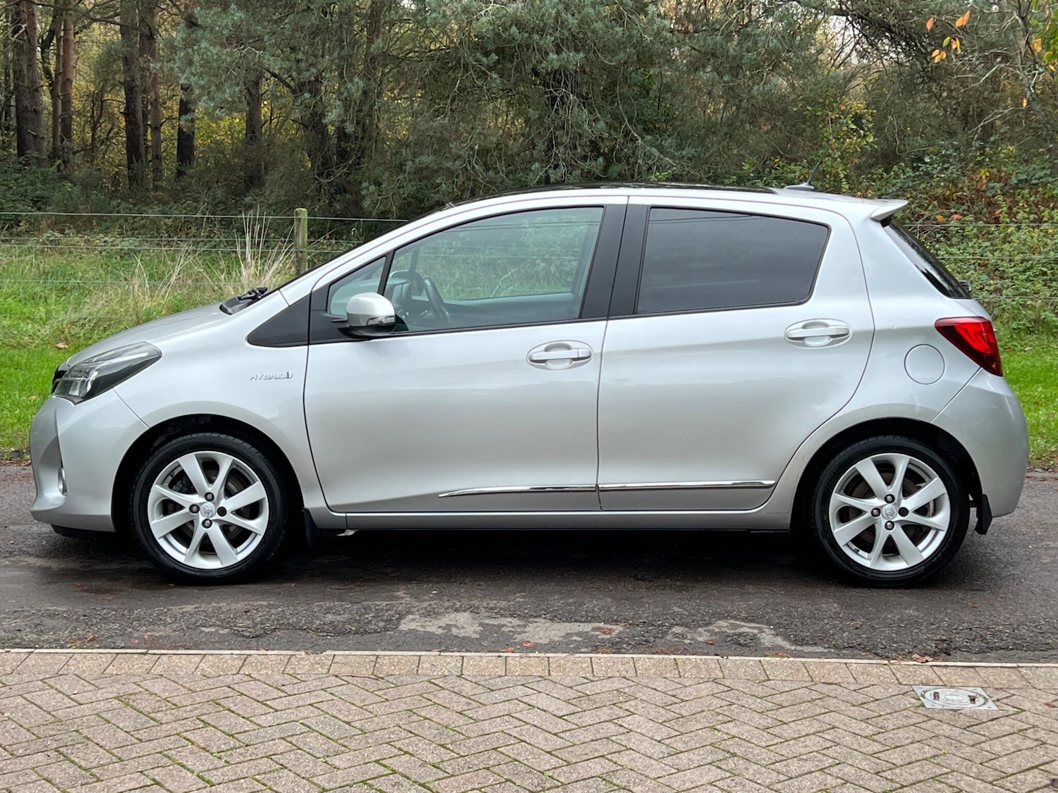 Used Toyota Yaris 2015 for sale - 76953923: Photo 57