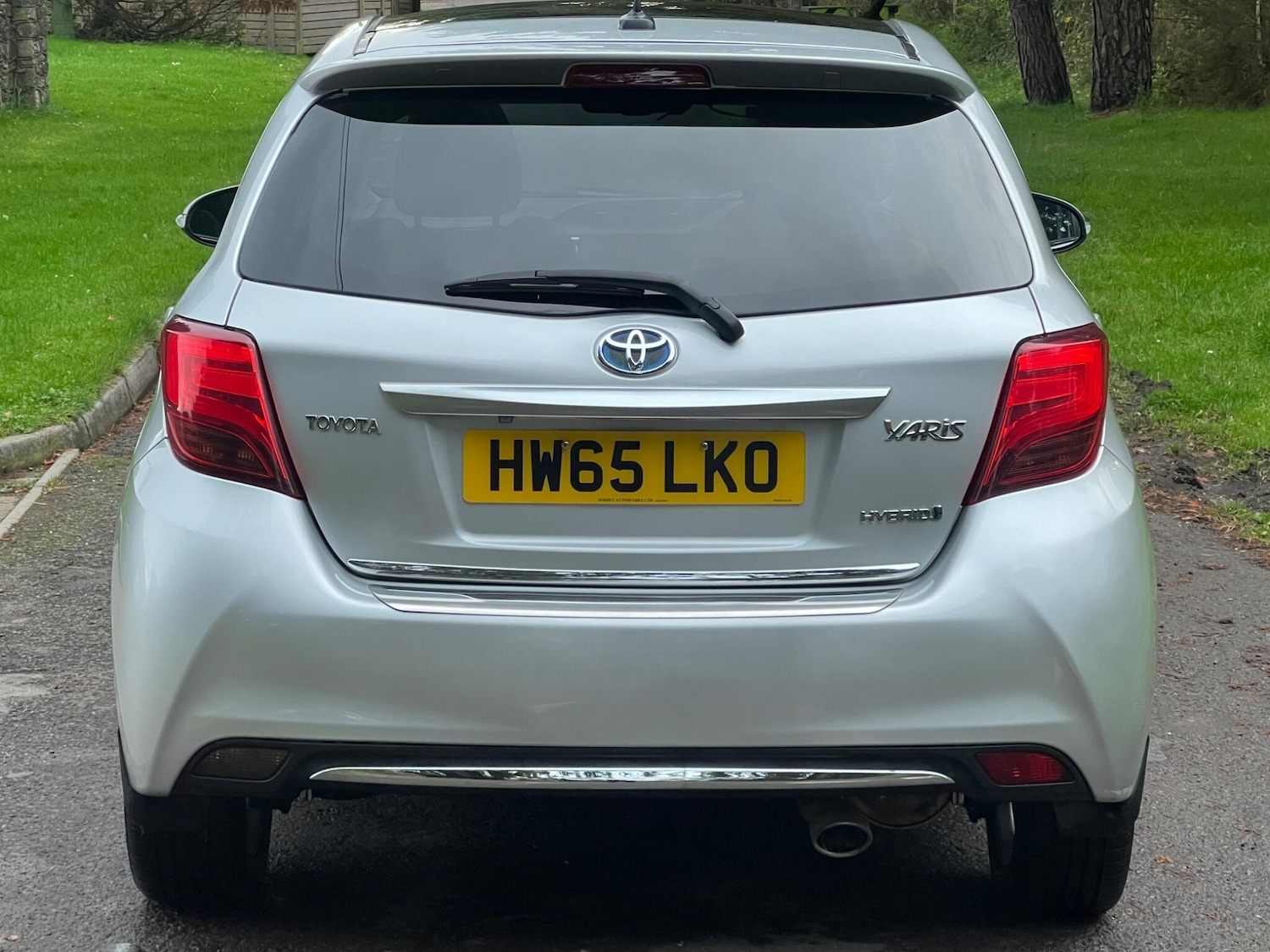 Used Toyota Yaris 2015 for sale - 76953923: Photo 63