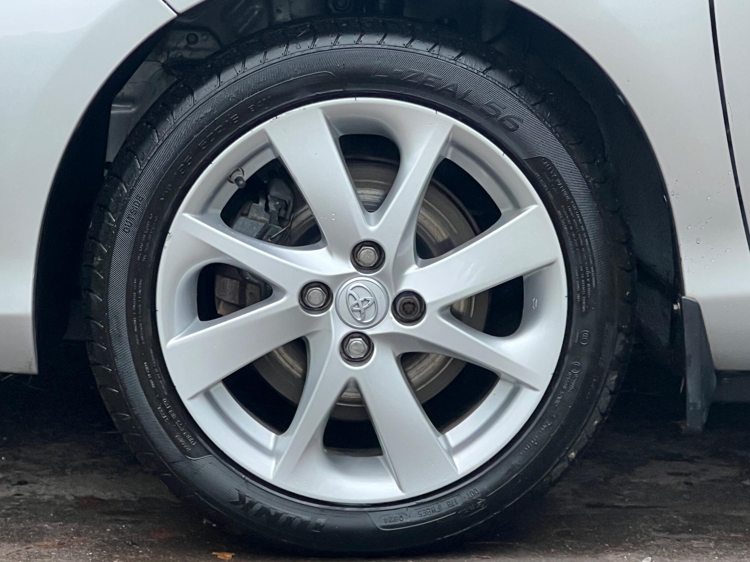 Used Toyota Yaris 2015 for sale - 76953923: Photo 9