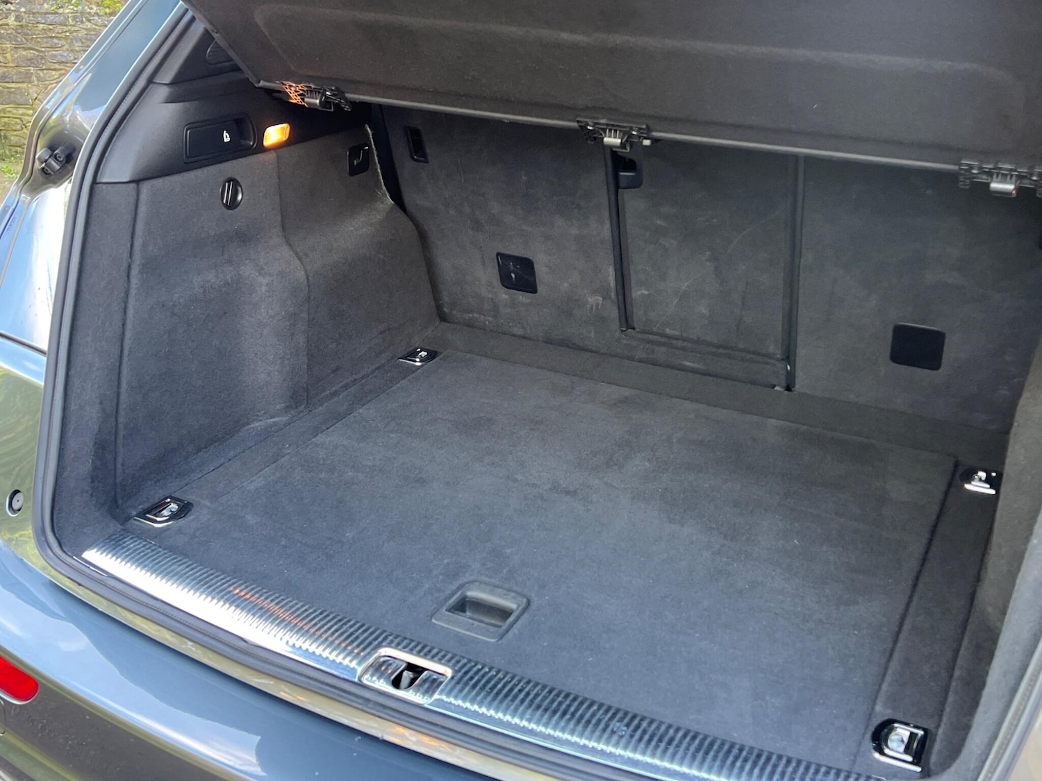 Used Audi Q5 2013 for sale - 77230319: Photo 64