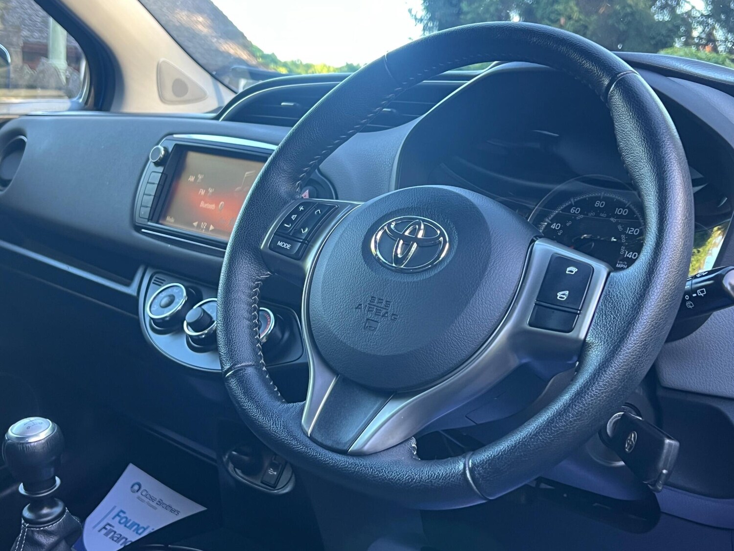 Used Toyota Yaris 2015 for sale - 77427673: Photo 31