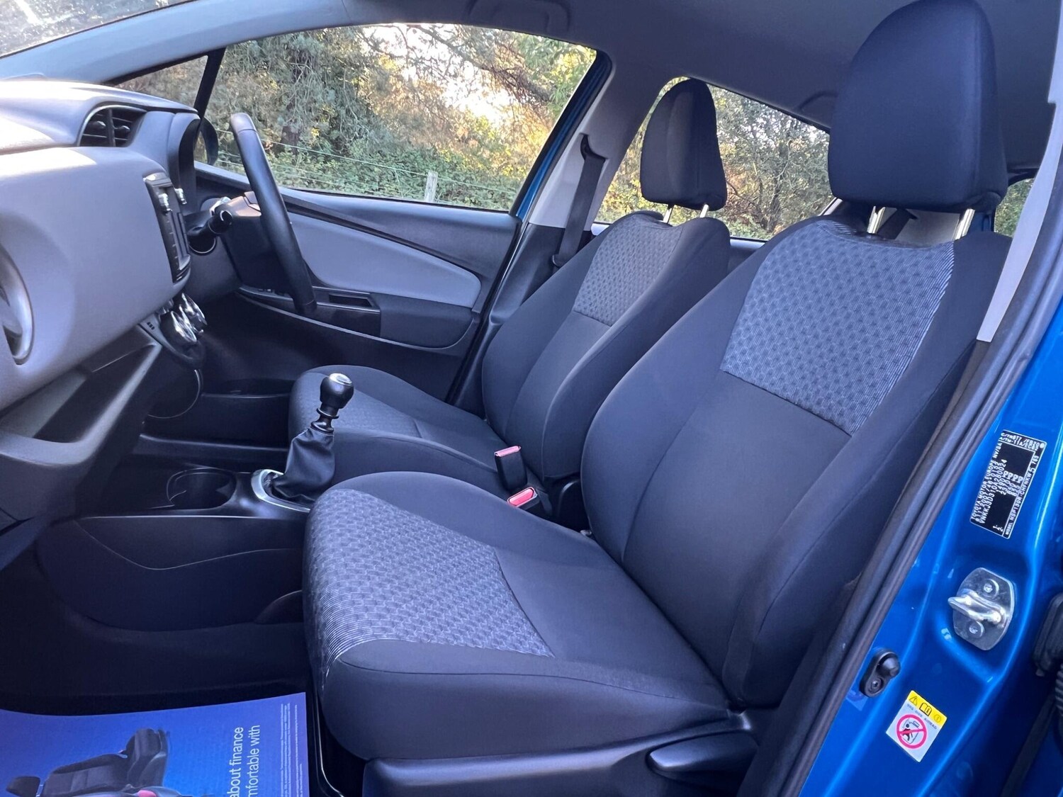 Used Toyota Yaris 2015 for sale - 77427673: Photo 39