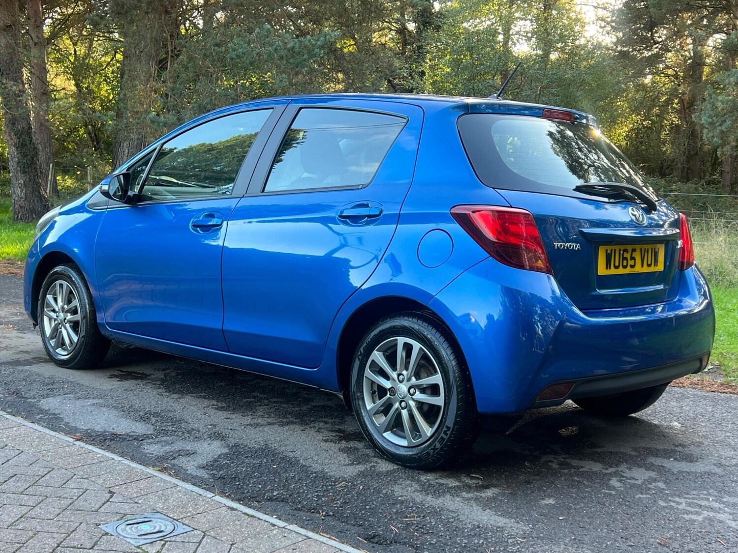 Used Toyota Yaris 2015 for sale - 77427673: Photo 47