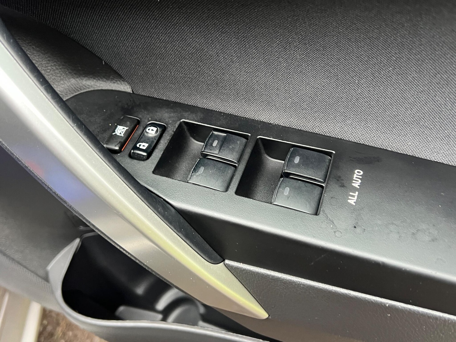 Used Toyota Auris 2013 for sale - 77632996: Photo 33