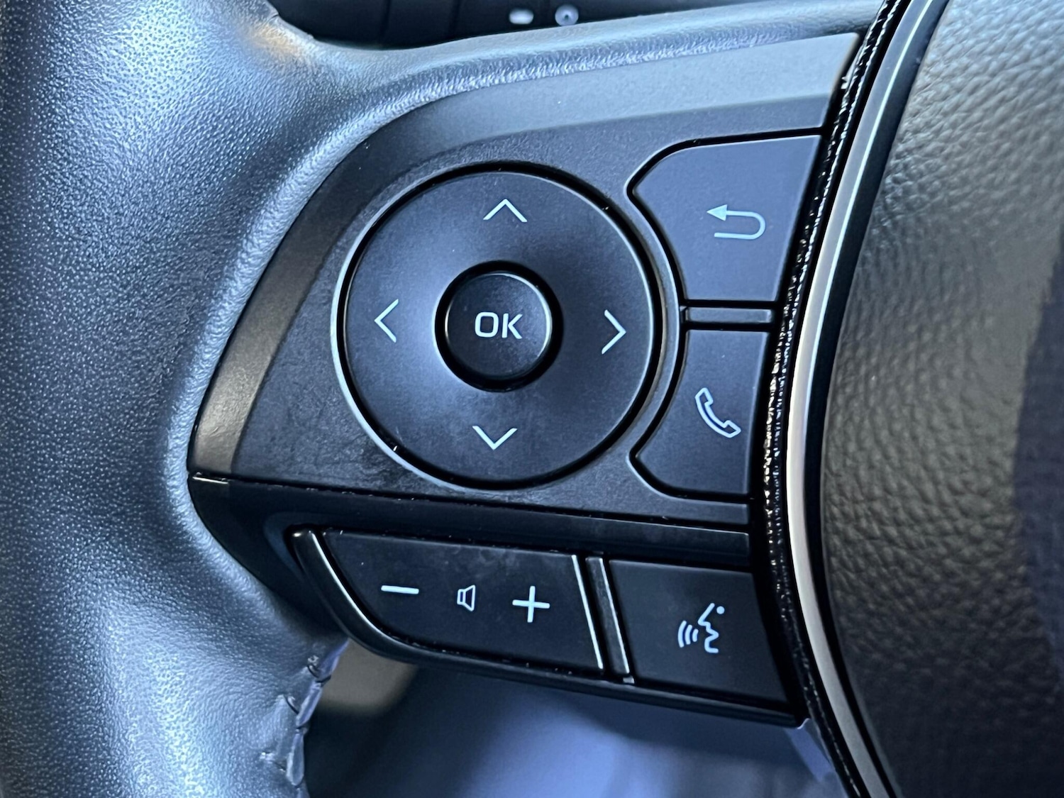 Used Toyota Corolla 2021 for sale - 77358435: Photo 35