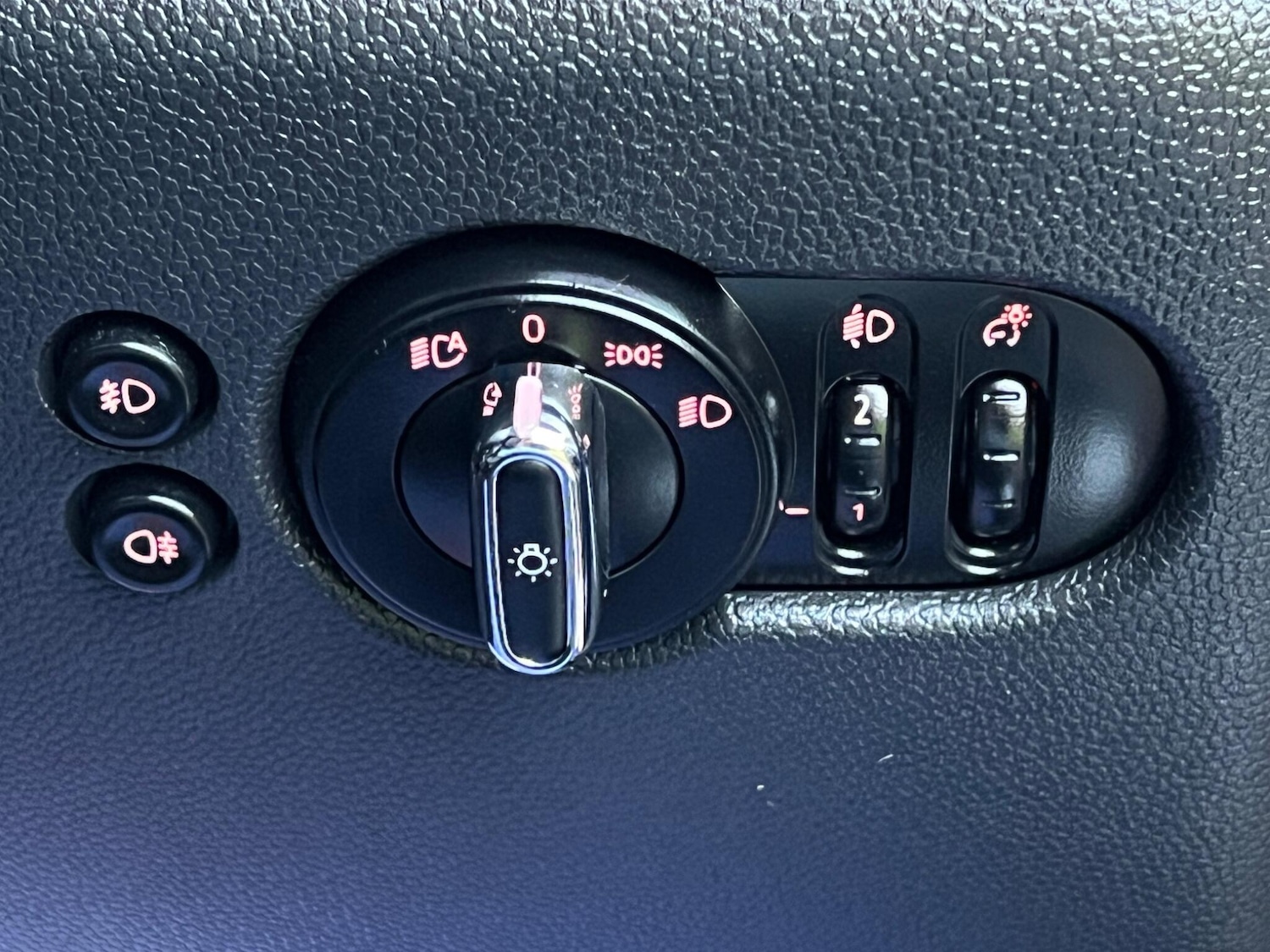 Used MINI Hatch 2019 for sale - 76953930: Photo 37