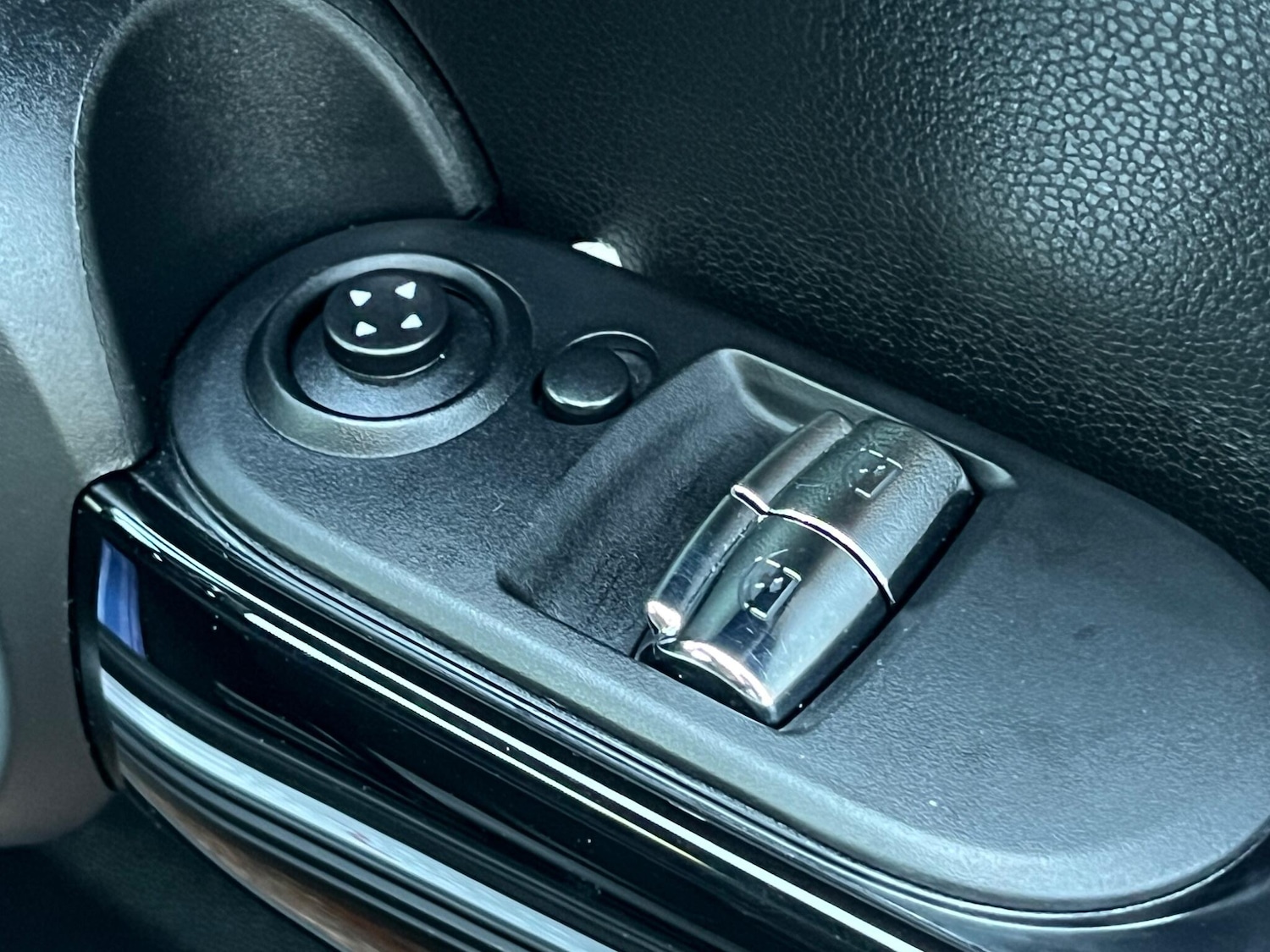 Used MINI Hatch 2019 for sale - 76953930: Photo 38