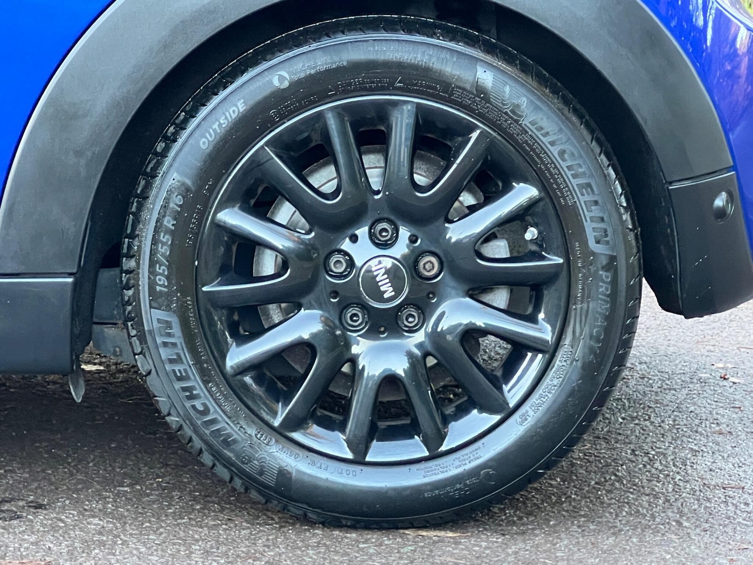 Used MINI Hatch 2019 for sale - 76953930: Photo 8