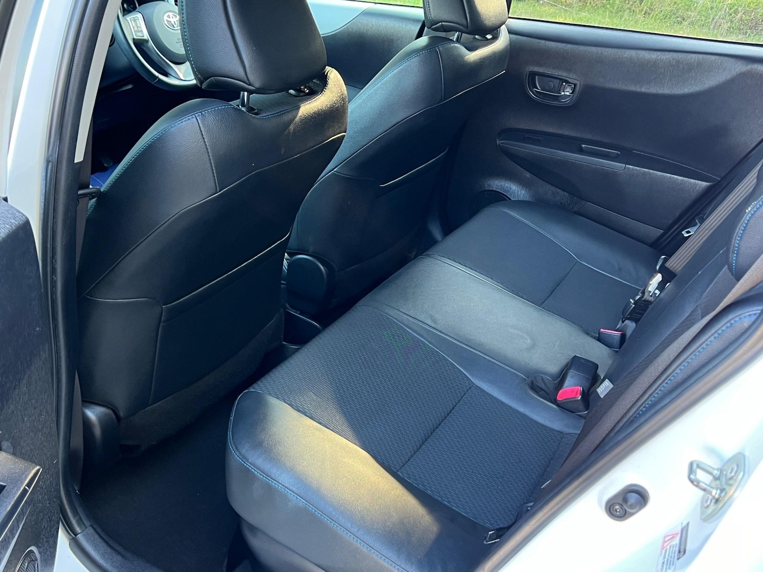 Used Toyota Yaris 2013 for sale - 76953914: Photo 46