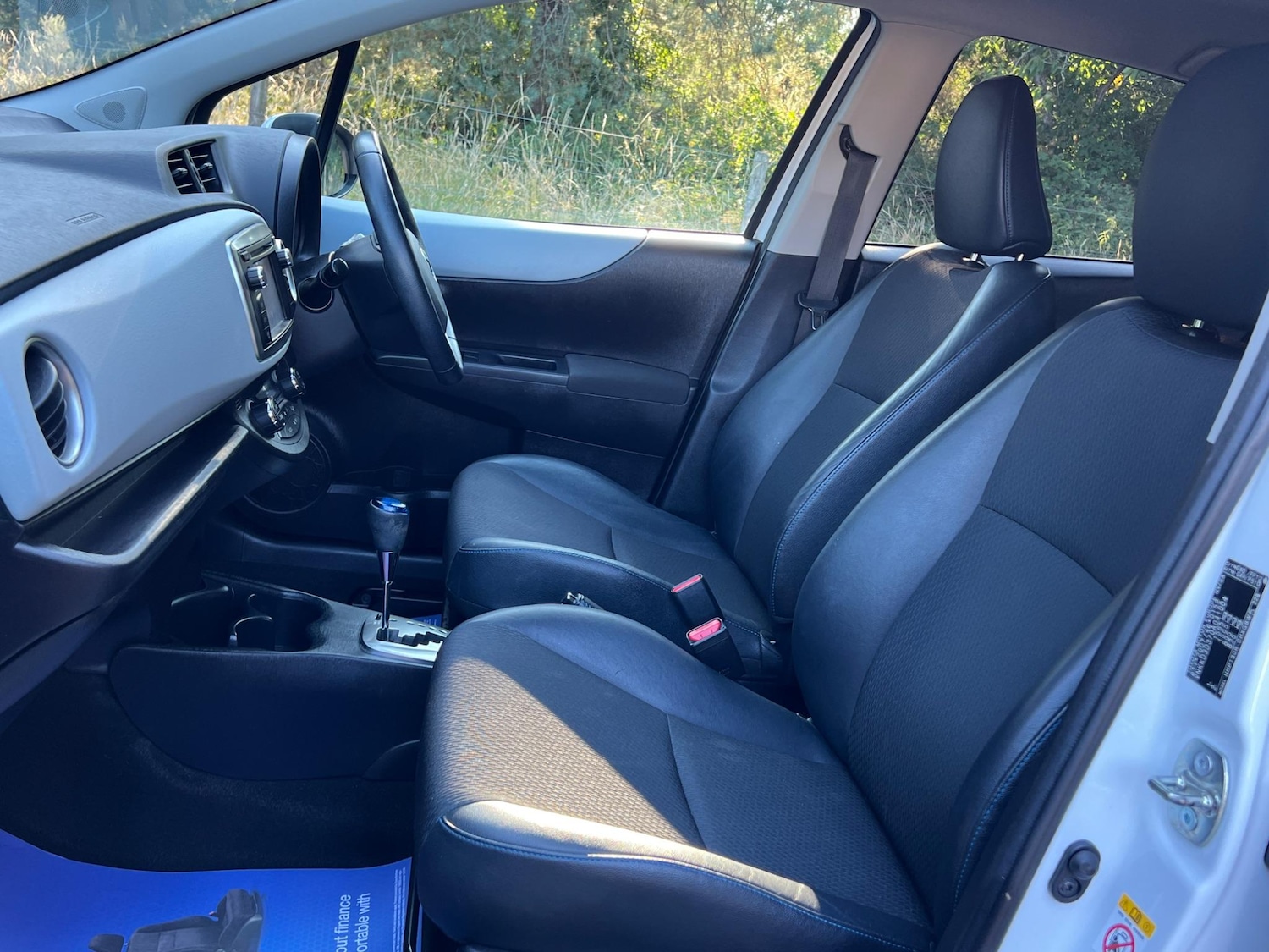 Used Toyota Yaris 2013 for sale - 76953914: Photo 47