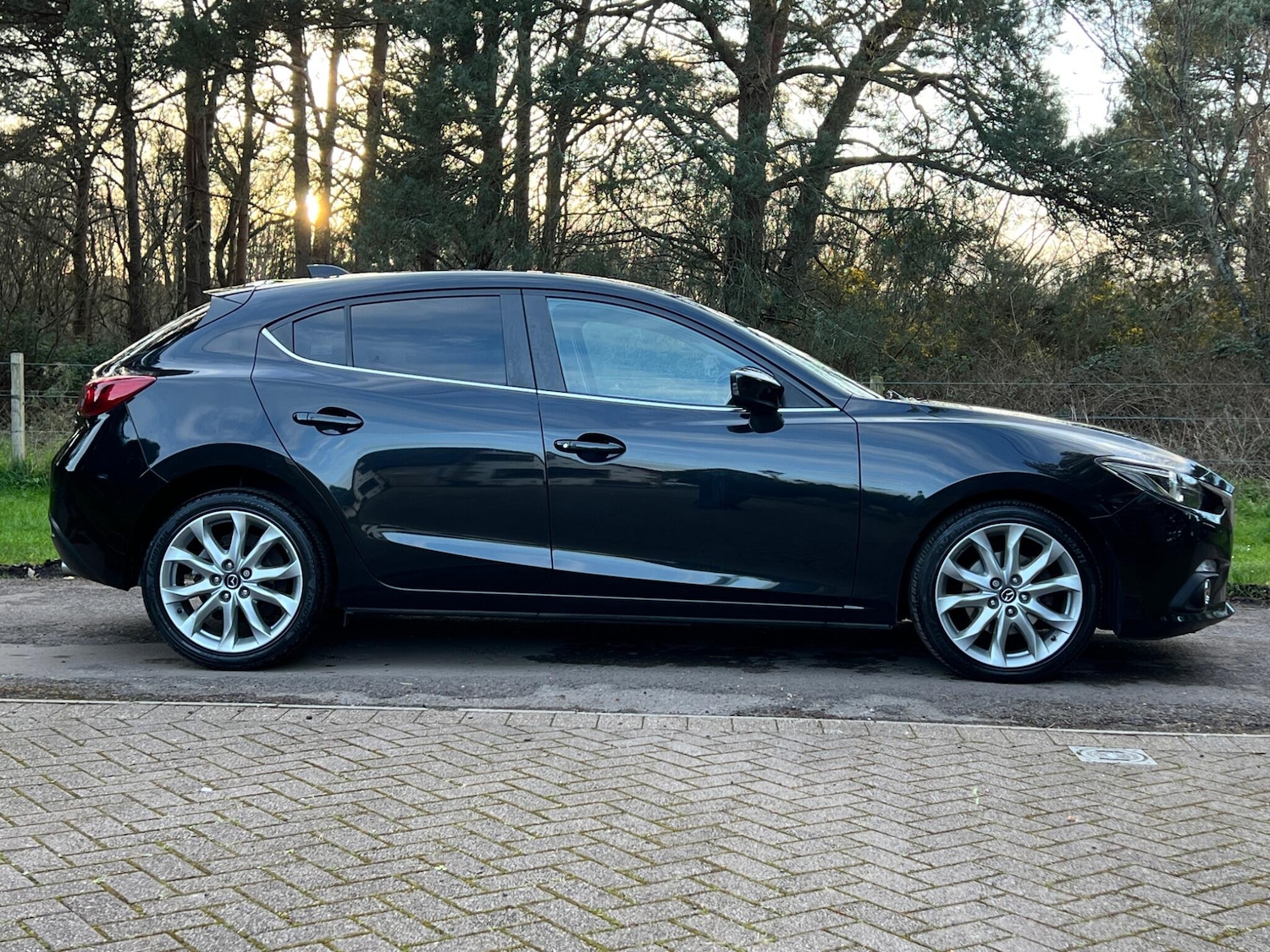 Used Mazda Mazda3 2014 for sale - 77883142: Photo 8