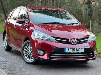 2018 (18) - 1.6 D-4D Icon TSS 5dr