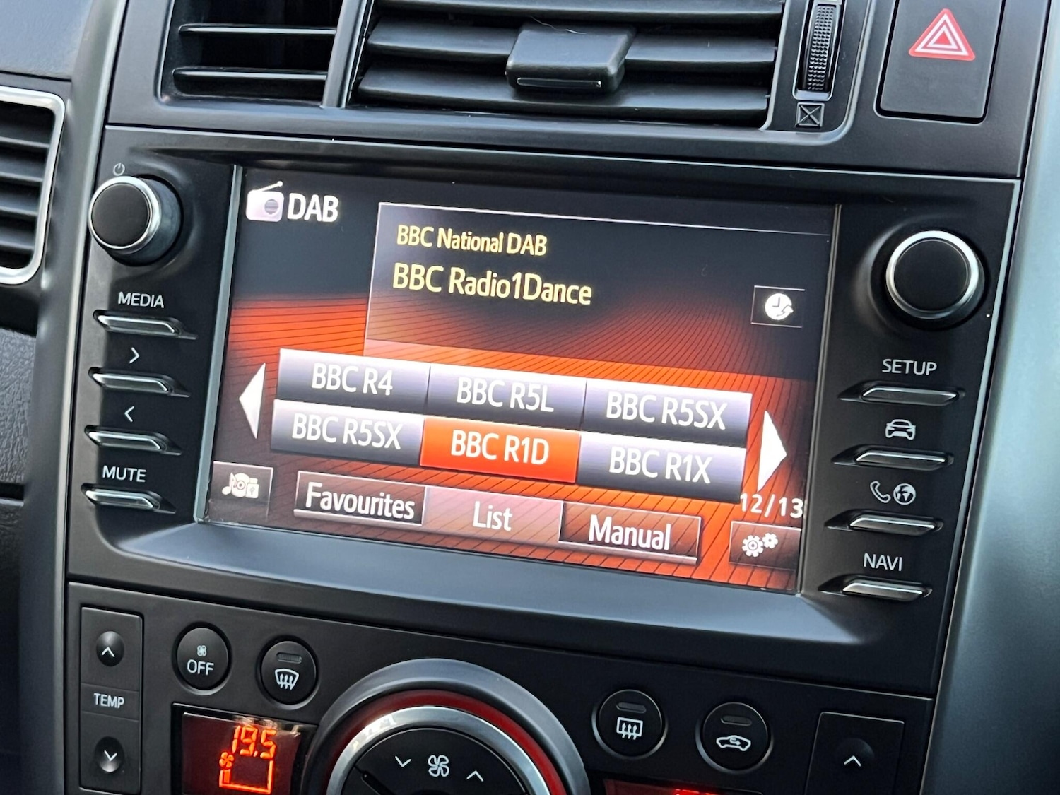 Used Toyota Verso 2018 for sale - 76952802: Photo 24