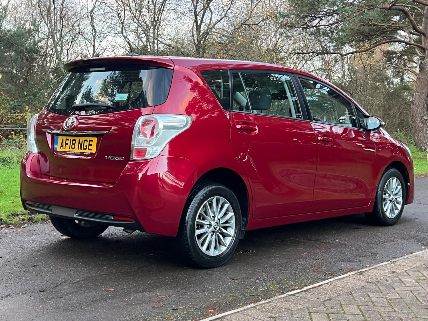 Used Toyota Verso 2018 for sale - 76952802: Photo 5