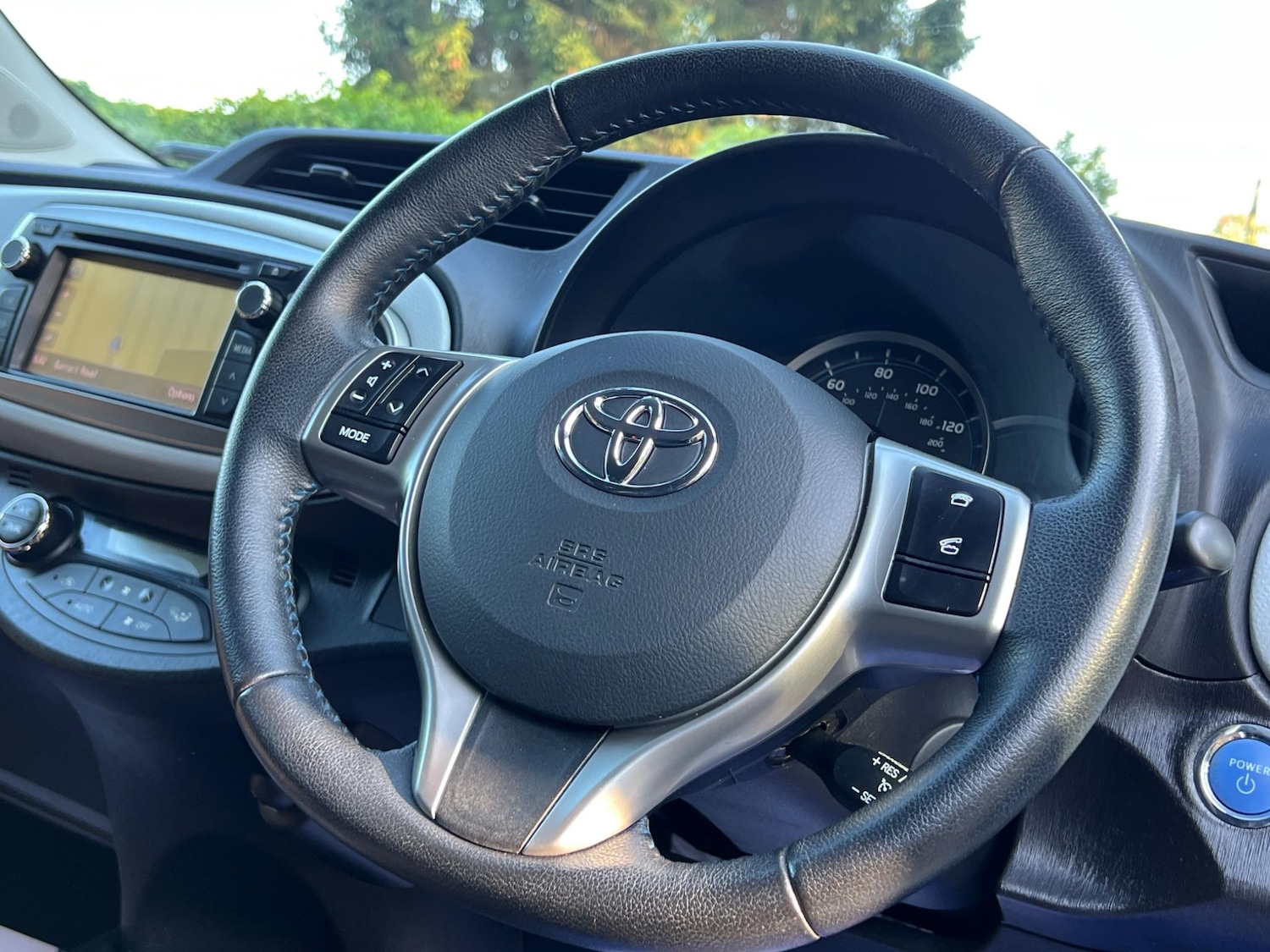 Used Toyota Yaris 2013 for sale - 77427709: Photo 37