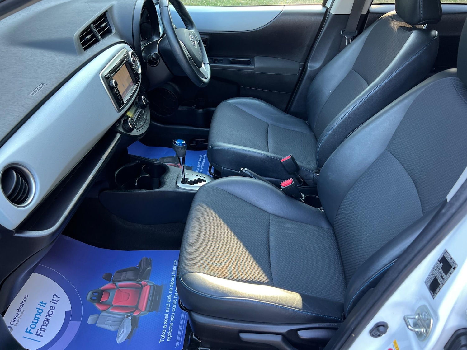 Used Toyota Yaris 2013 for sale - 77427709: Photo 50