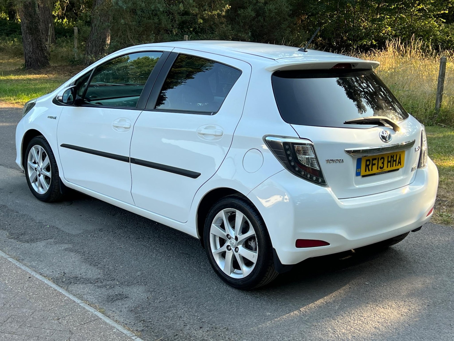 Used Toyota Yaris 2013 for sale - 77427709: Photo 57