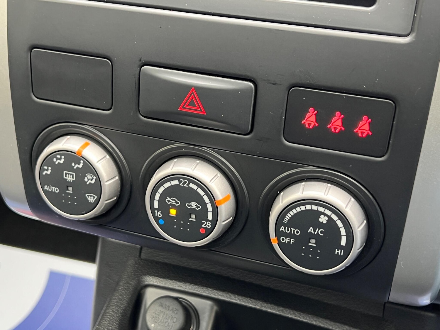 Used Nissan X-Trail 2012 for sale - 77163410: Photo 32