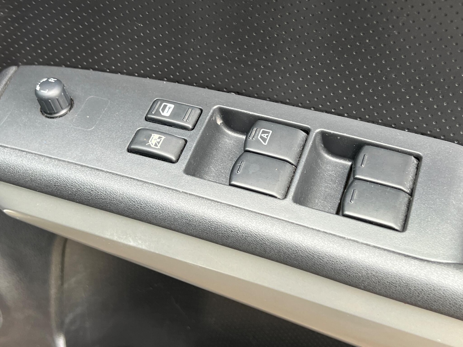 Used Nissan X-Trail 2012 for sale - 77163410: Photo 40