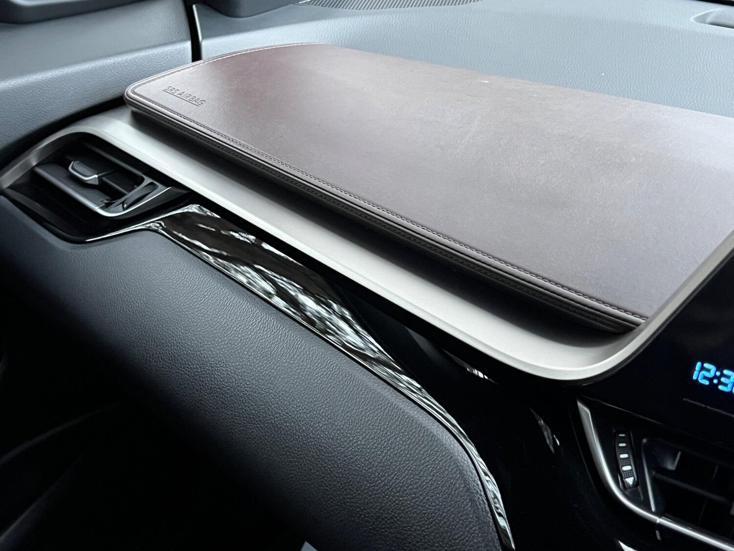 Used Toyota C-HR 2017 for sale - 77427696: Photo 13