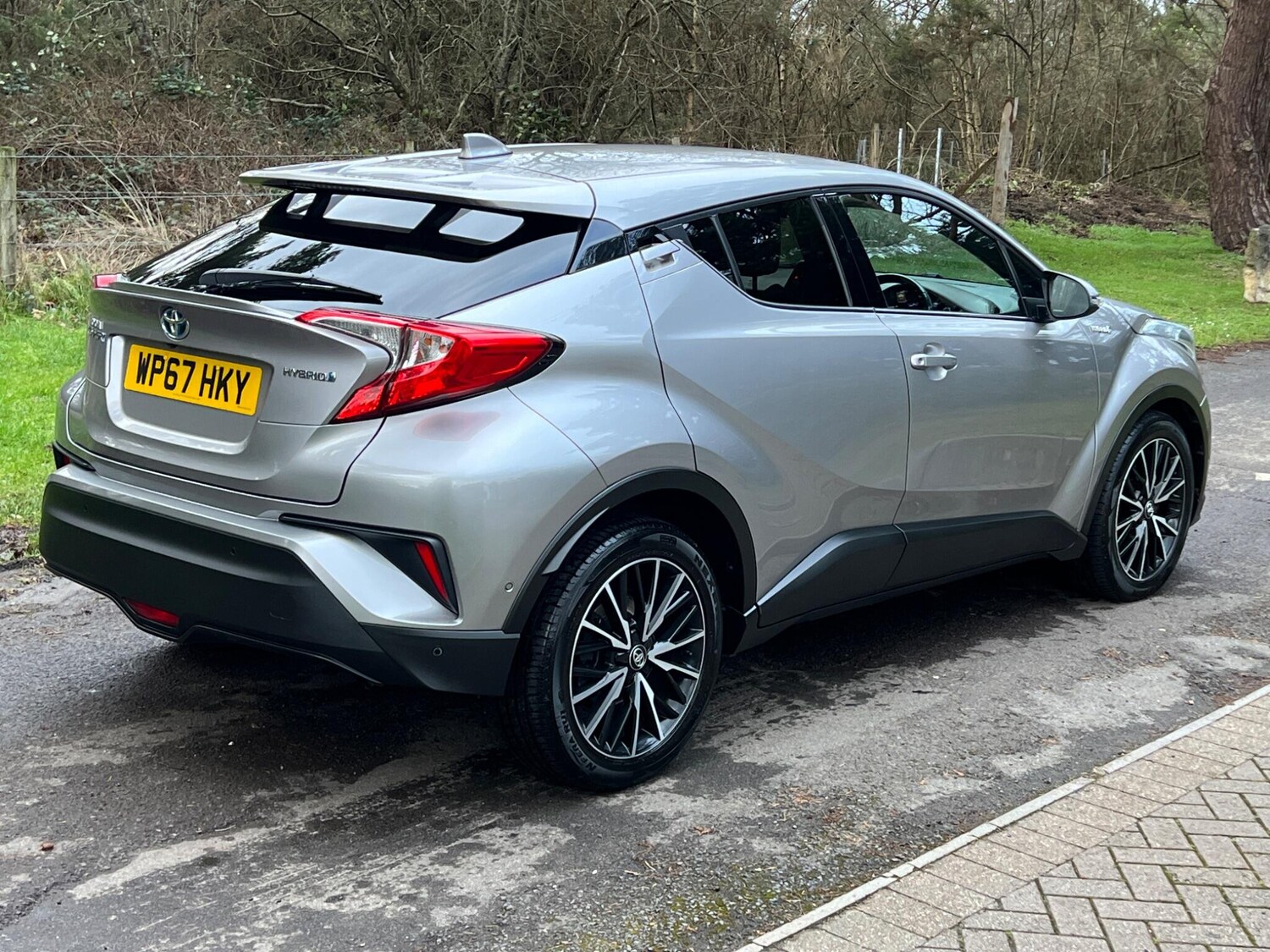 Used Toyota C-HR 2017 for sale - 77427696: Photo 24