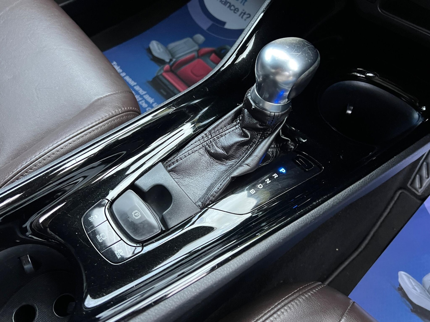 Used Toyota C-HR 2017 for sale - 77427696: Photo 3