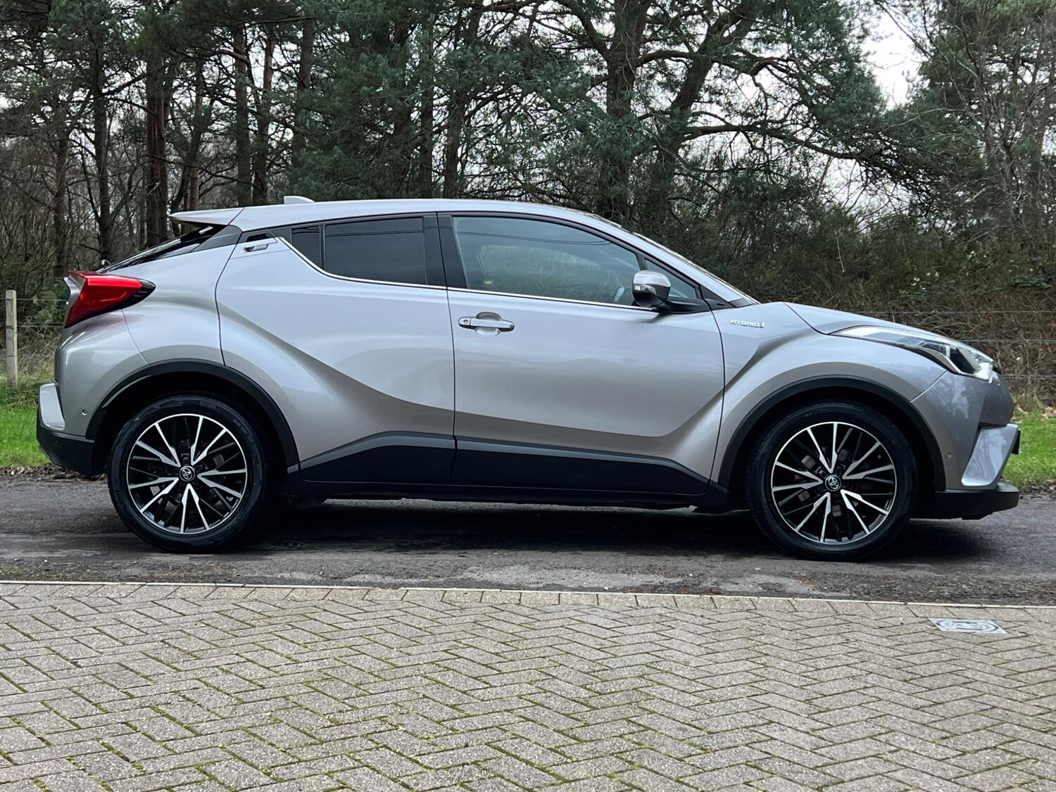 Used Toyota C-HR 2017 for sale - 77427696: Photo 6