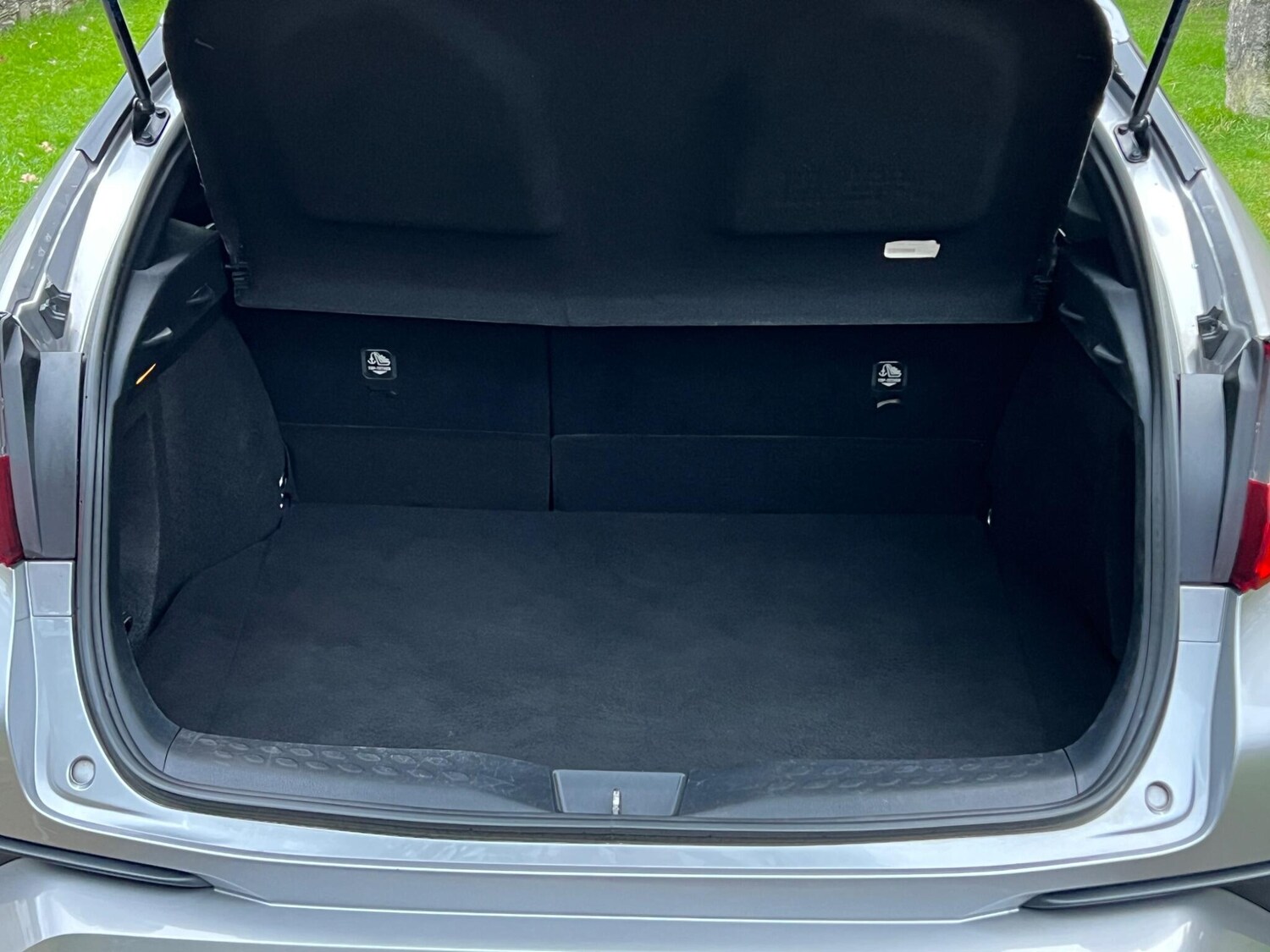 Used Toyota C-HR 2017 for sale - 77427696: Photo 64