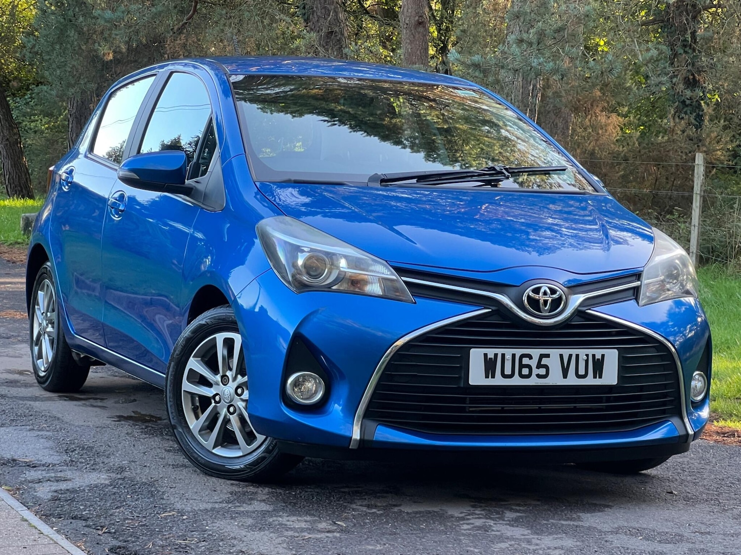 Used Toyota Yaris 2015 for sale - 76953945: Photo 1