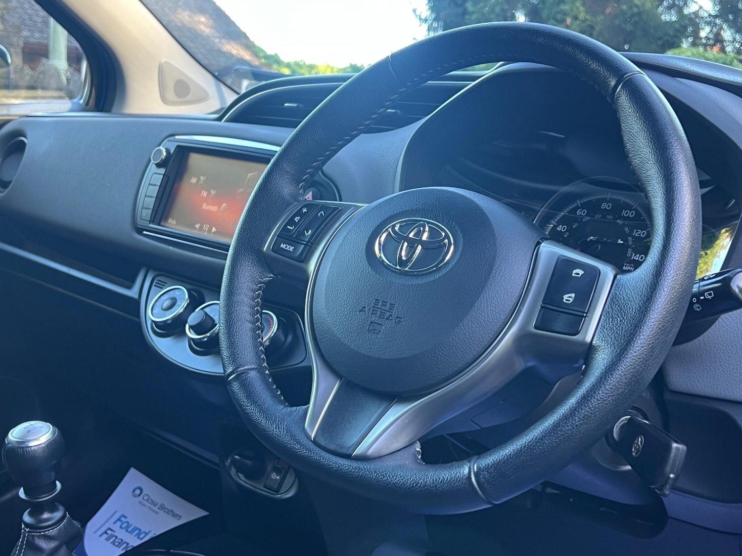 Used Toyota Yaris 2015 for sale - 76953945: Photo 31