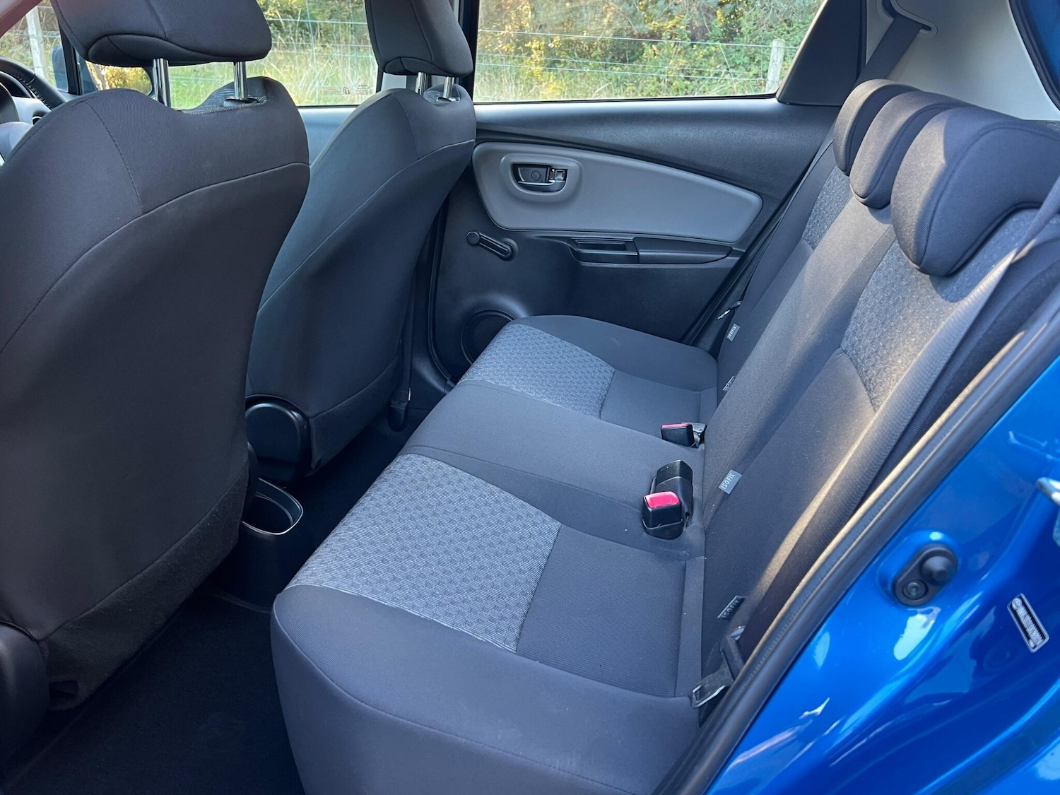 Used Toyota Yaris 2015 for sale - 76953945: Photo 37