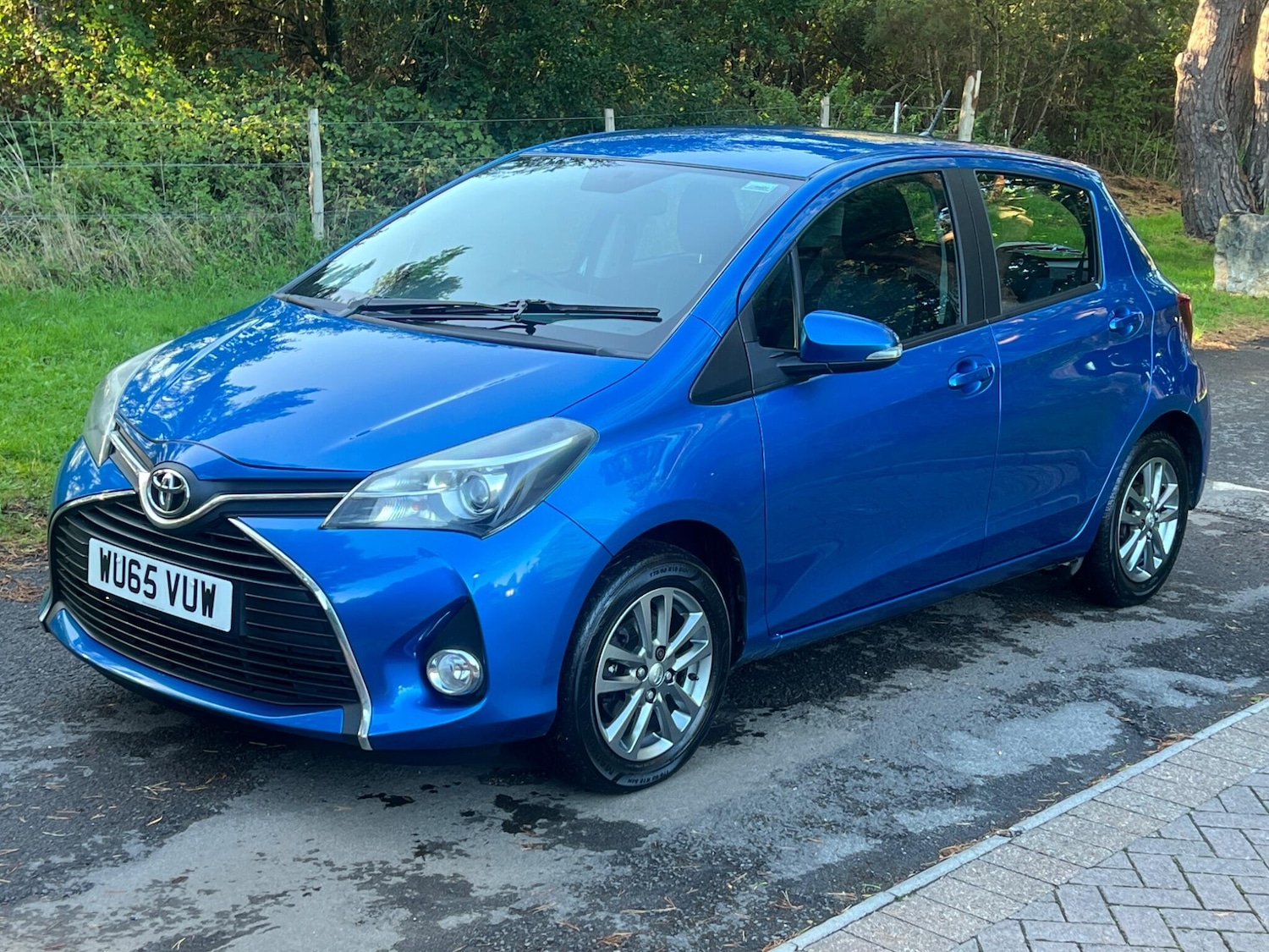 Used Toyota Yaris 2015 for sale - 76953945: Photo 44